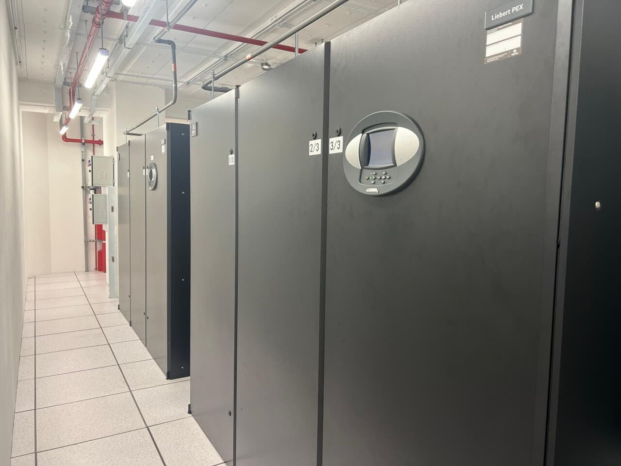 Advanced cooling and power management systems in professional web hosting data center